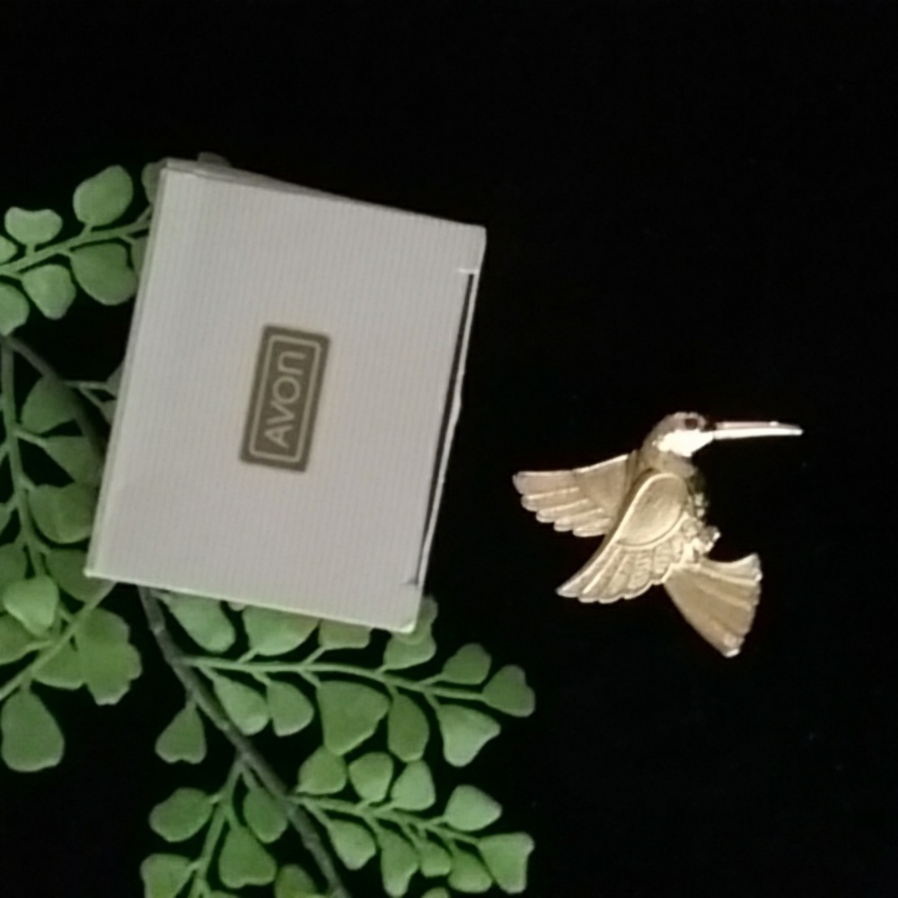 Vintage Avon Hummingbird pin - Picture 2 of 4